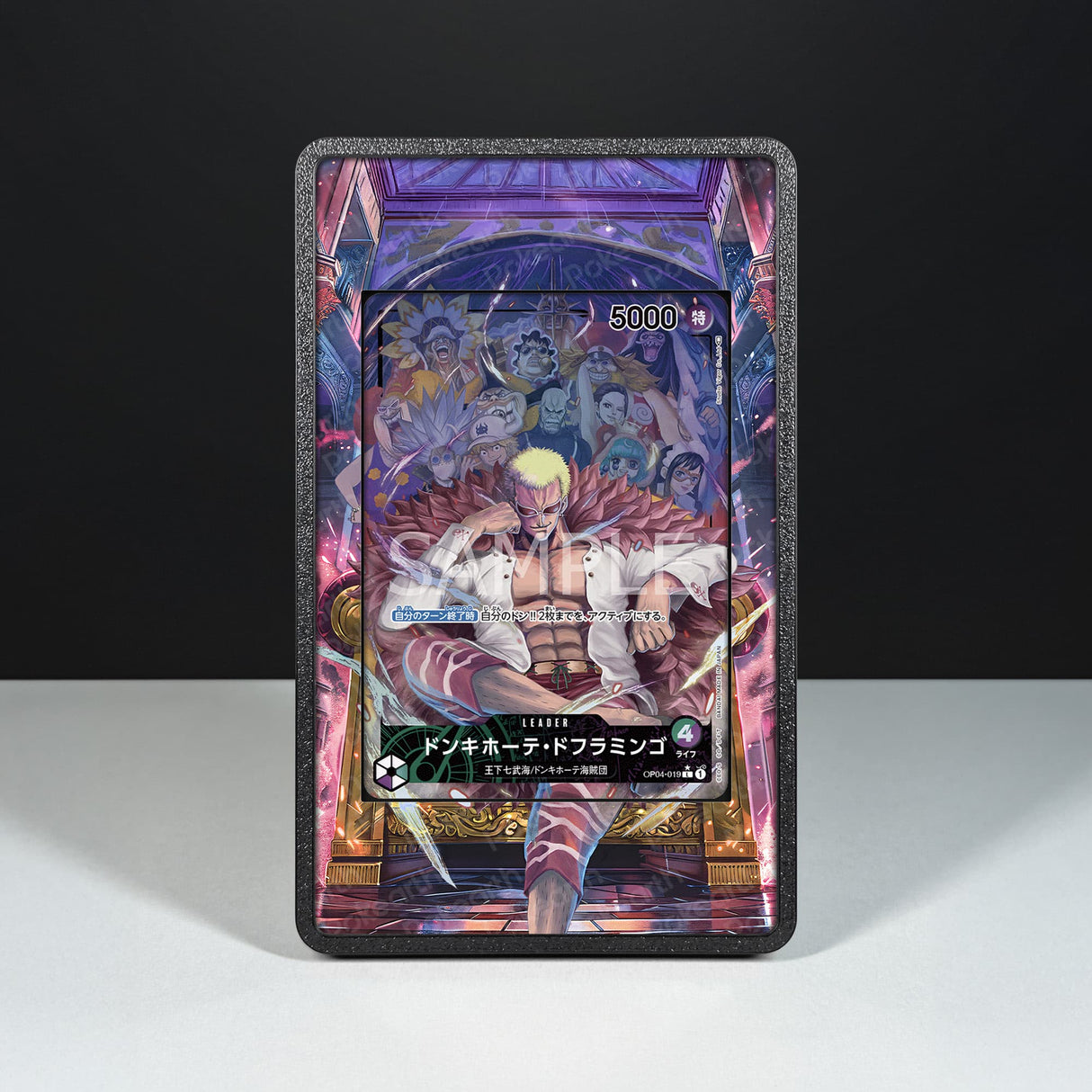 Donquixote Doflamingo OP04-019 - Custodia con Artwork Esteso per Carte One Piece - Display Case Extended Artwork Pokearth