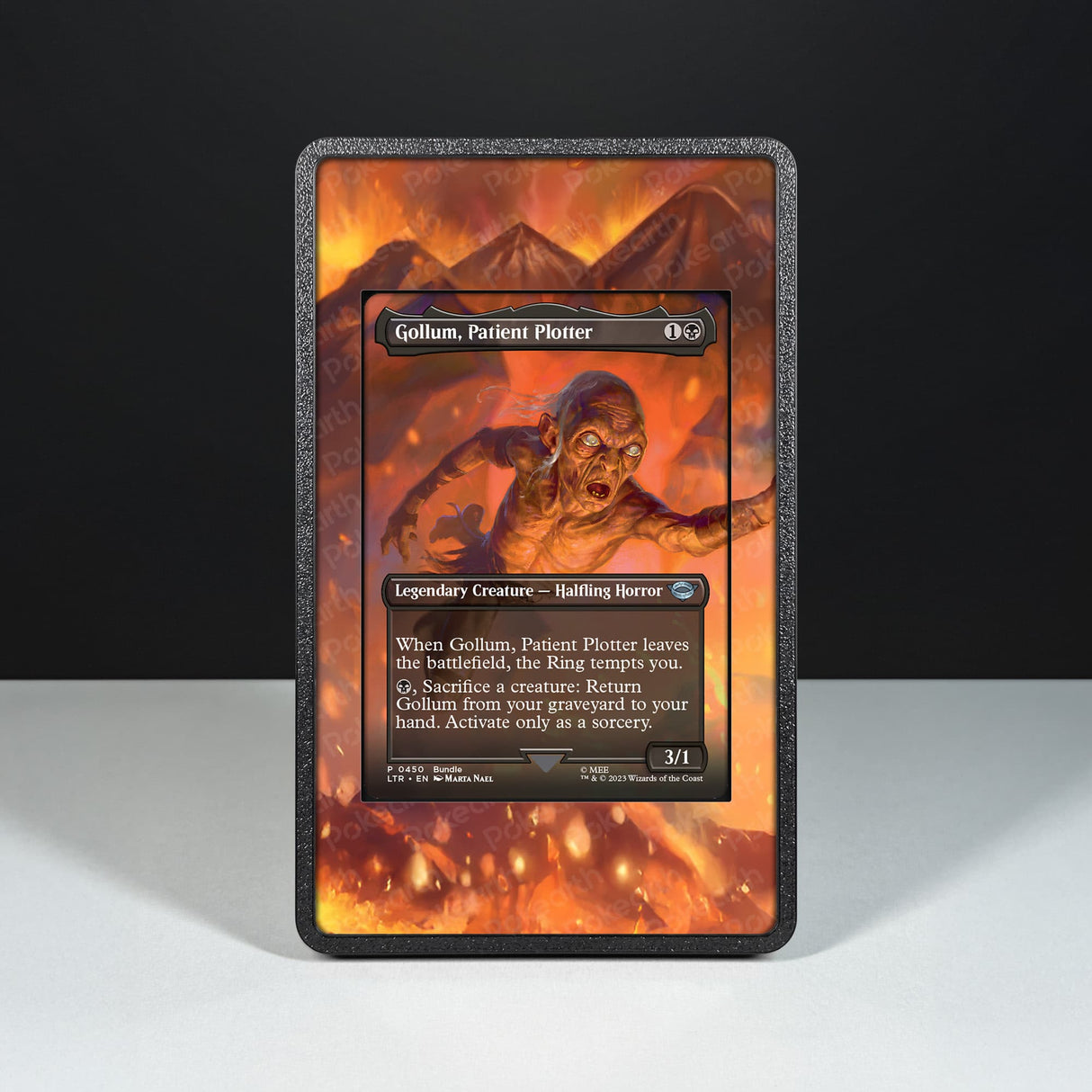 Gollum, Cospiratore Paziente 450 - Custodia con Artwork Esteso per Carte Magic - Display Case Extended Artwork Pokearth