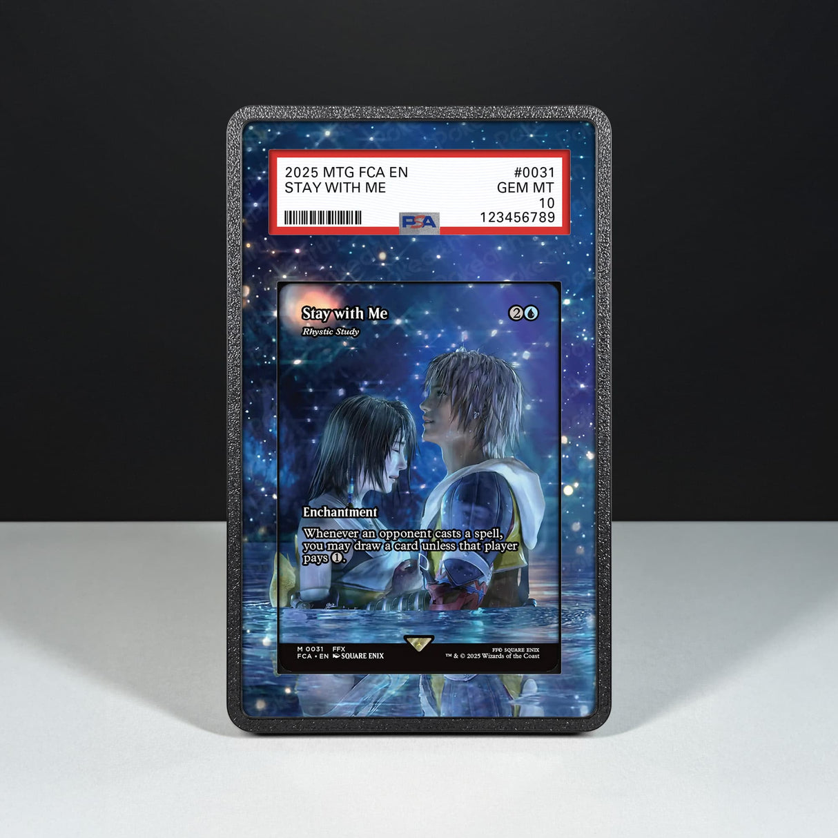 Stay With Me Rhystic Study 0031 - Custodia con Artwork Esteso per Carte Gradate - Display Case Extended Artwork Pokearth