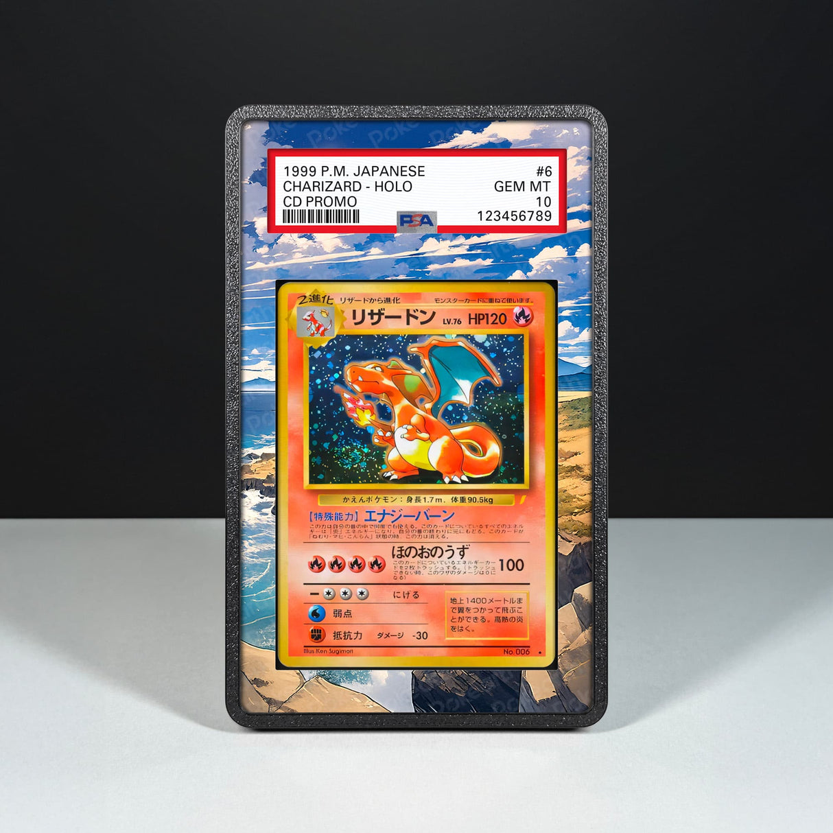 Charizard No. 006 - CD Promo - Custodia con Artwork Esteso per Carte Gradate - Display Case Extended Artwork Pokearth