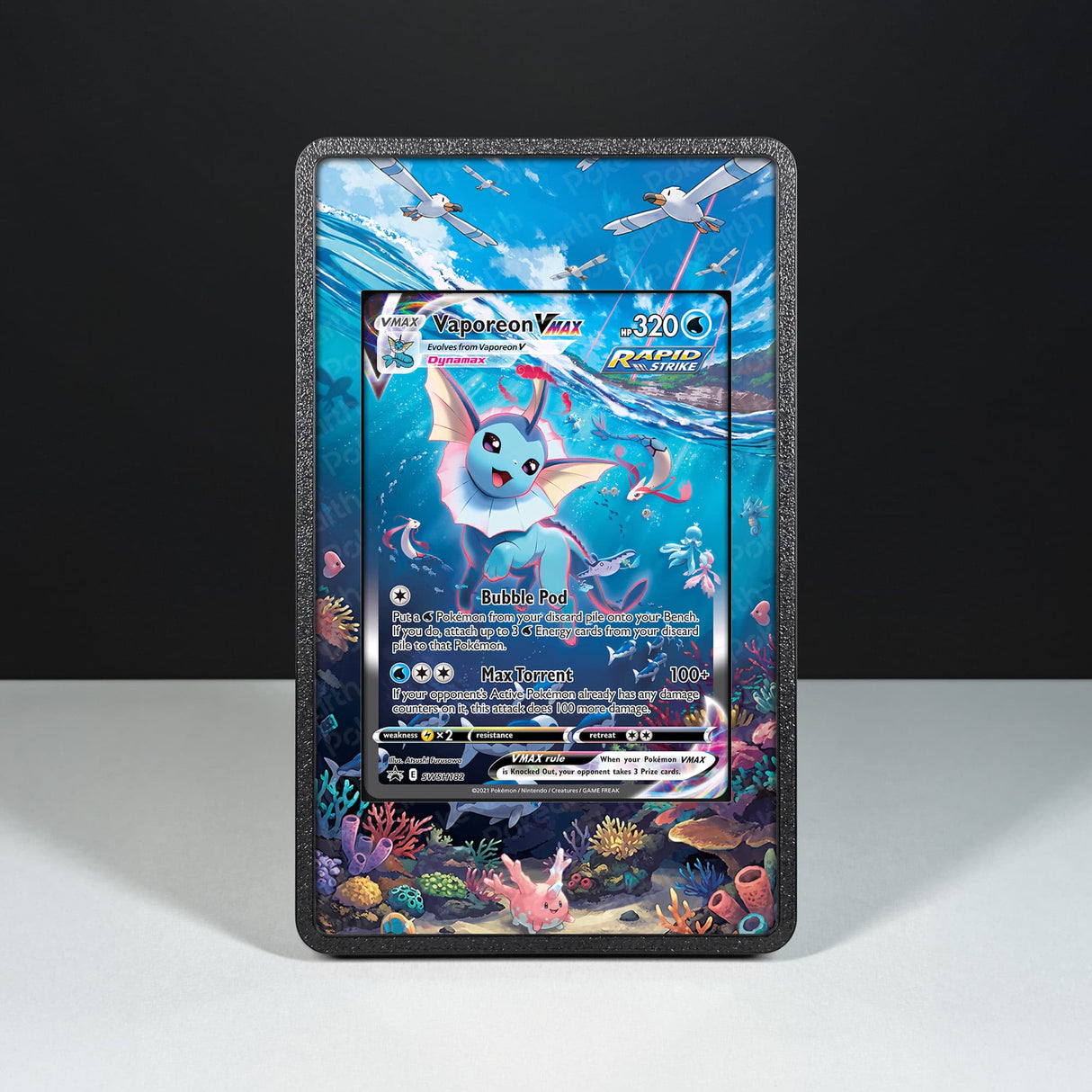 Vaporeon VMAX SWSH 182 - Custodia con Artwork Esteso per Carte Pokémon - Display Case Extended Artwork Pokearth