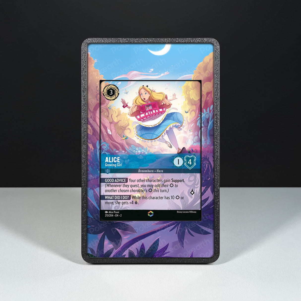 Alice - Growing Girl 213/204 Enchanted - Custodia con Artwork Esteso per Carte Disney Lorcana - Display Case Extended Artwork Pokearth