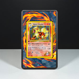 Blaine's Arcanine 1/132 - Custodia con Artwork Esteso per Carte Pokémon - Display Case Extended Artwork Pokearth