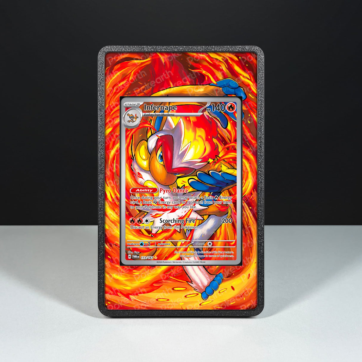 Infernape 173/167 - Custodia con Artwork Esteso per Carte Pokémon - Display Case Extended Artwork Pokearth