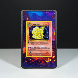Ninetales 12/102 - Custodia con Artwork Esteso per Carte Pokémon - Display Case Extended Artwork Pokearth