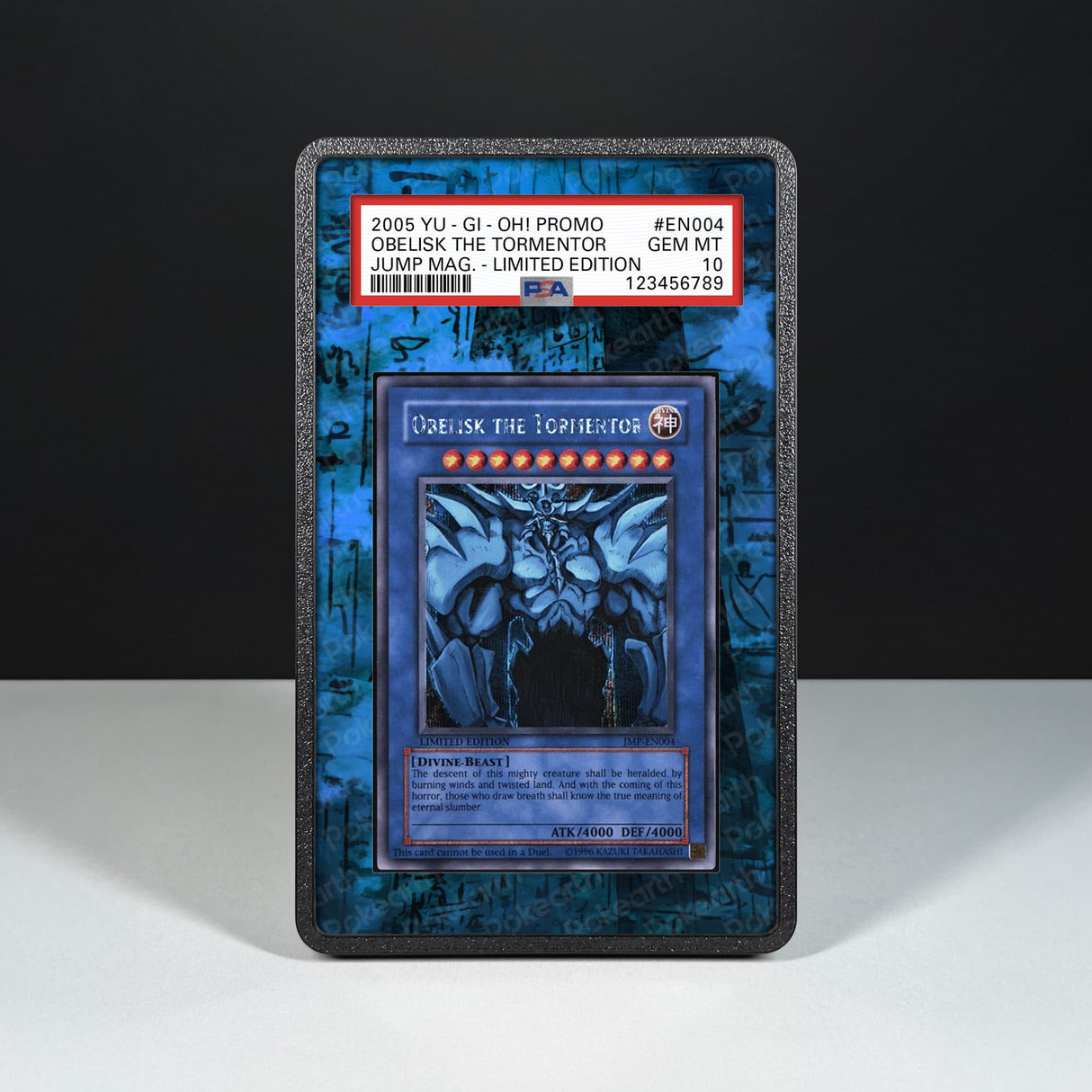 Obelisk il Tormentatore 004 - Custodia con Artwork Esteso per Carte Gradate - Display Case Extended Artwork Pokearth