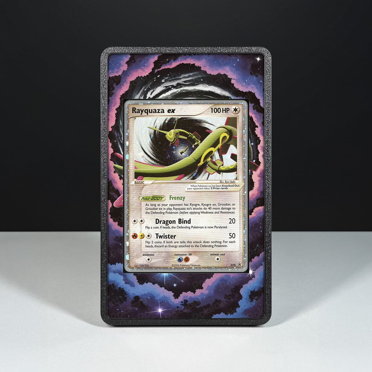 Rayquaza ex 039 - Custodia con Artwork Esteso per Carte Pokémon - Display Case Extended Artwork Pokearth