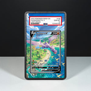 Aerodactyl V 180/196 - Custodia con Artwork Esteso per Carte Gradate - Display Case Extended Artwork Pokearth
