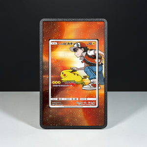 Red's Pikachu 270/SM-P - Schutzhülle mit erweitertem Artwork für Pokémon-Karten