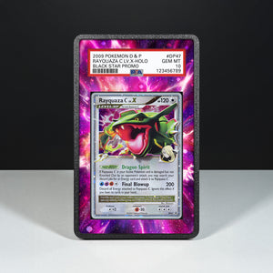 Rayquaza C Lv.X DP47 - Case mit erweitertem Artwork für bewertete Karten
