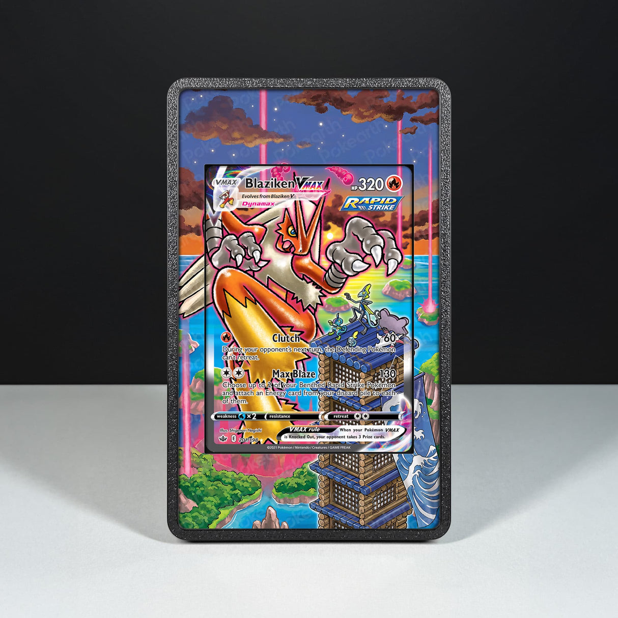 Blaziken VMAX 201/198 - Custodia con Artwork Esteso per Carte Pokémon - Display Case Extended Artwork Pokearth