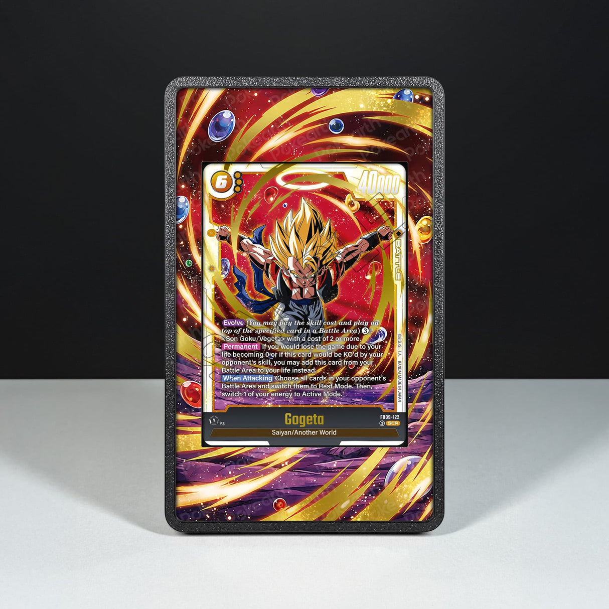 Gogeta FB09-122 - Custodia con Artwork Esteso per Carte Dragon Ball - Display Case Extended Artwork Pokearth