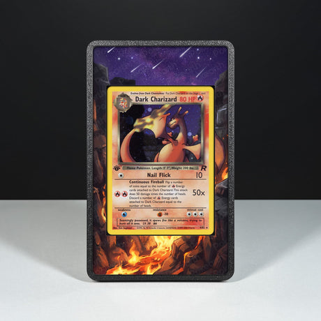 Dark Charizard 4/82 - Custodia con Artwork Esteso per Carte Pokémon - Display Case Extended Artwork Pokearth