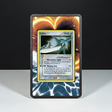 Latios Gold Star 106/107 - Custodia con Artwork Esteso per Carte Pokémon - Display Case Extended Artwork Pokearth