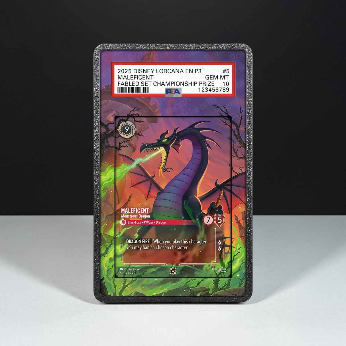Maleficent - Drago Mostruoso 5/P3 - Custodia con Artwork Esteso per Carte Gradate - Display Case Extended Artwork Pokearth
