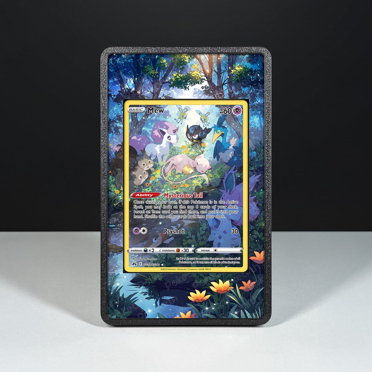 Mew GG10/GG70 - Custodia con Artwork Esteso per Carte Pokémon - Display Case Extended Artwork Pokearth