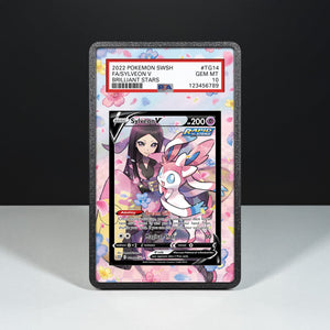 Sylveon V TG14/TG30 - Custodia con Artwork Esteso per Carte Gradate - Display Case Extended Artwork Pokearth