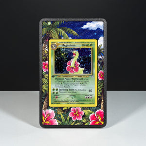 Meganium 11/111 - Custodia con Artwork Esteso per Carte Pokémon - Display Case Extended Artwork Pokearth