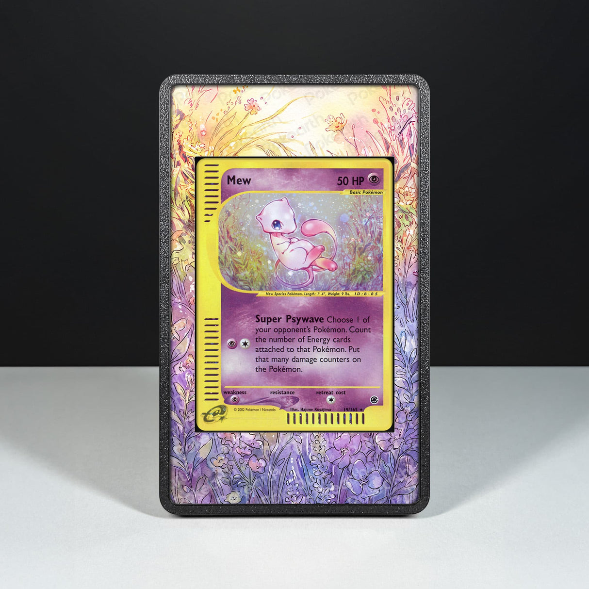 Mew 19/165 - Custodia con Artwork Esteso per Carte Pokémon - Display Case Extended Artwork Pokearth